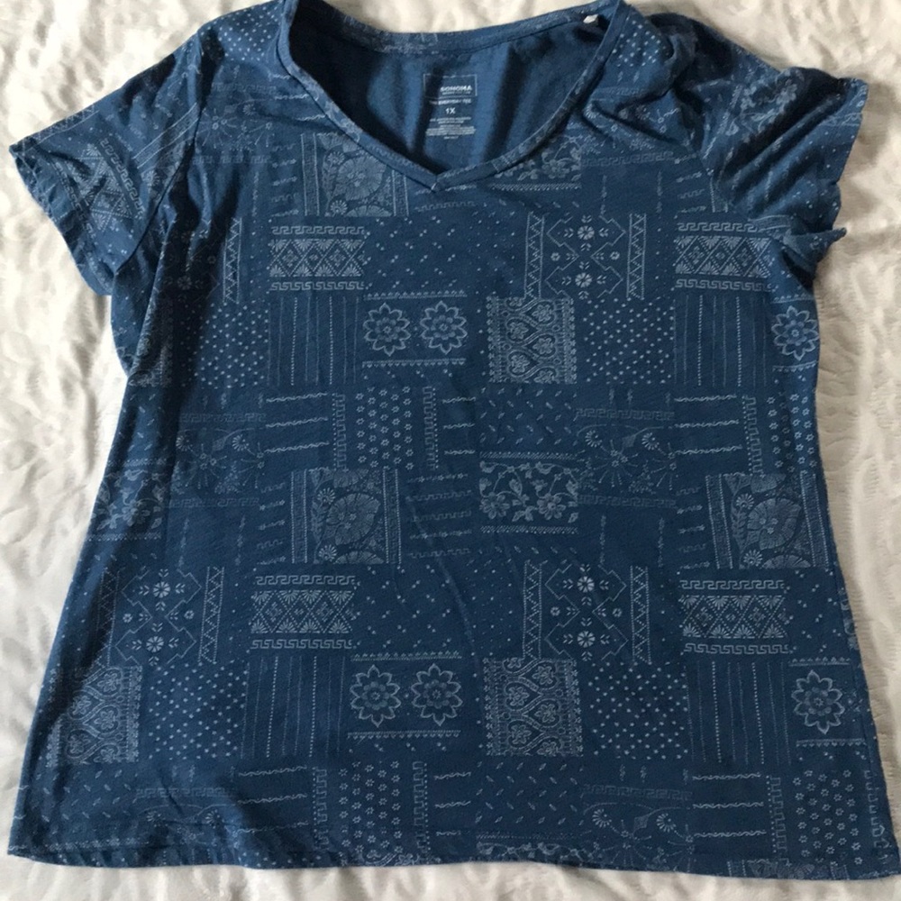 Woman’s Blue Printed Tee